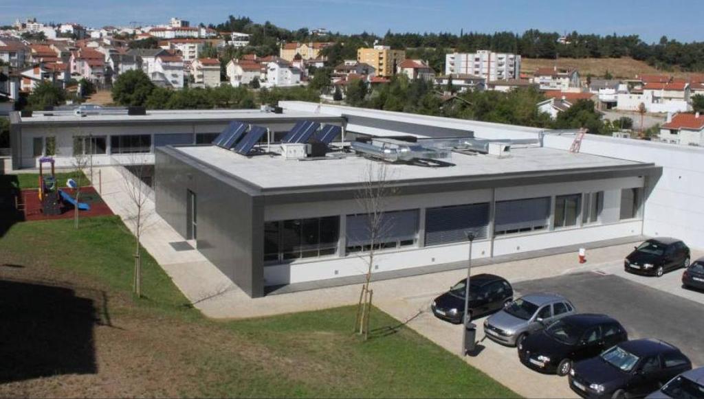 Centro Escolar de Santa Maria em Bragança sem aulas depois de caso positivo