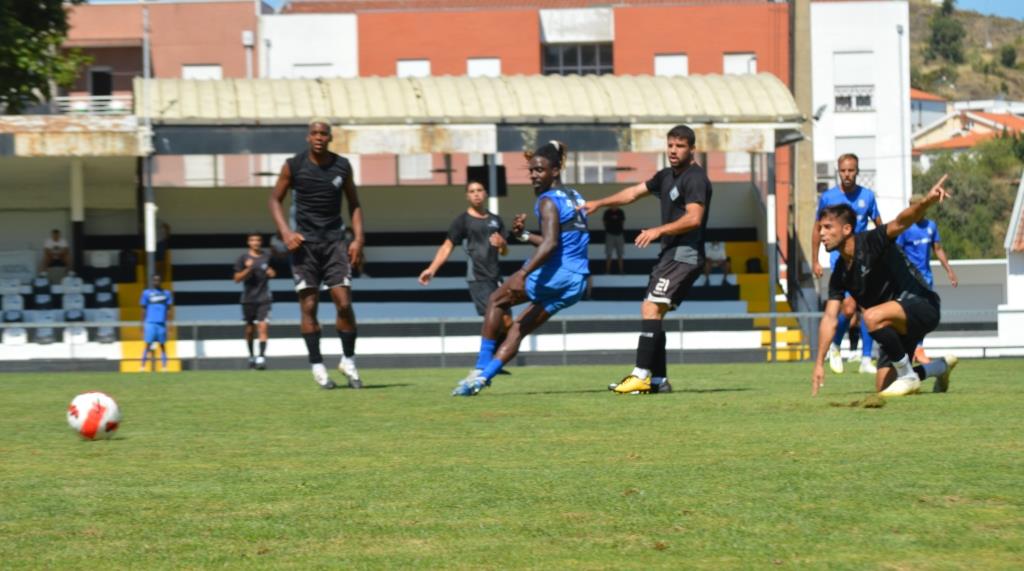 Futebol: S.C. Mirandela vence primeiro teste da pré-época