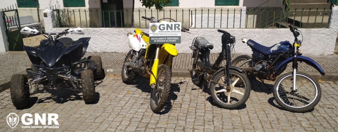 Dois jovens detidos por conduzirem sem carta e apreendidos quatro motociclos em Argozelo