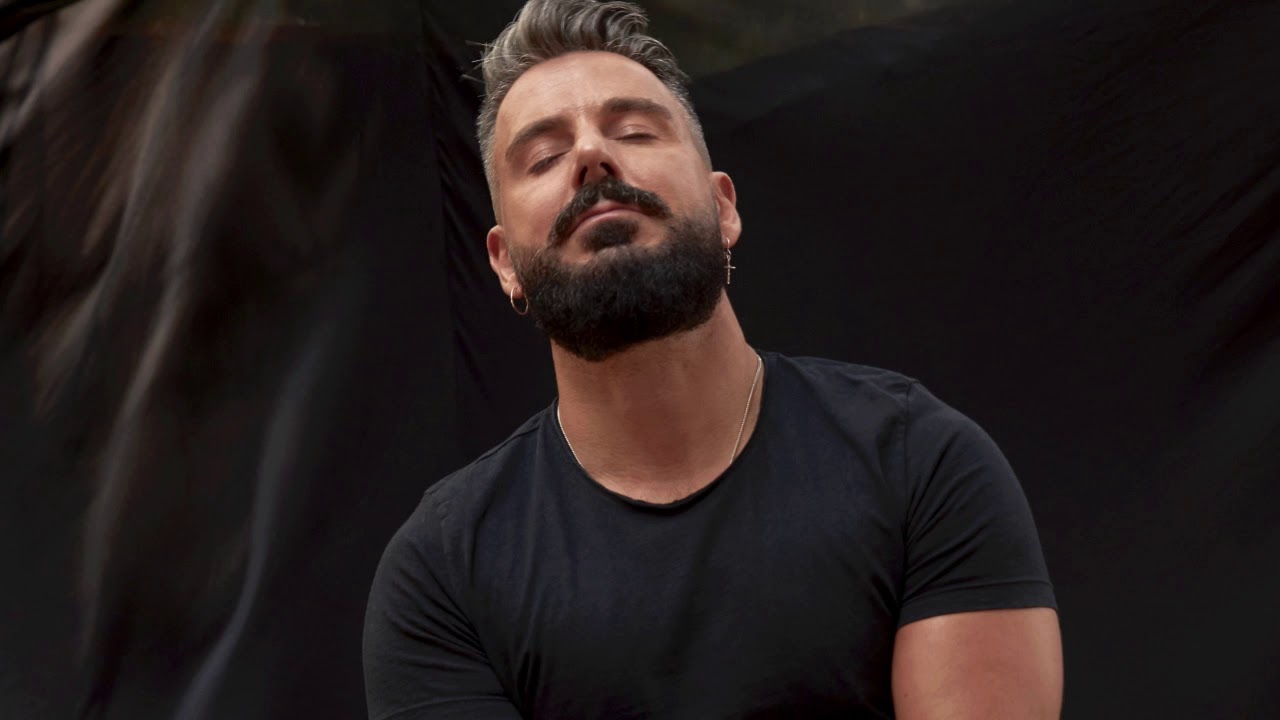 Fadista brigantino Telmo Pires vai estar no Teatro Municipal de Bragança