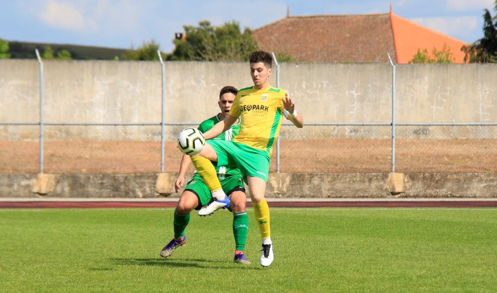 Futebol: Edra renova com o C.A. Macedo de Cavaleiros