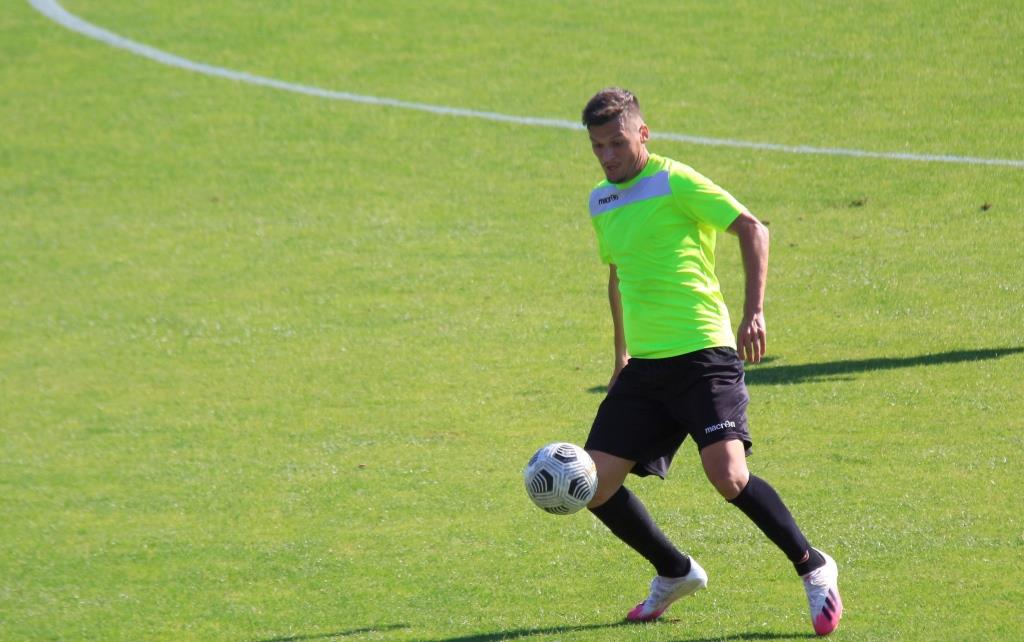 Futebol: David Carvalho é reforço para o Macedo de Cavaleiros