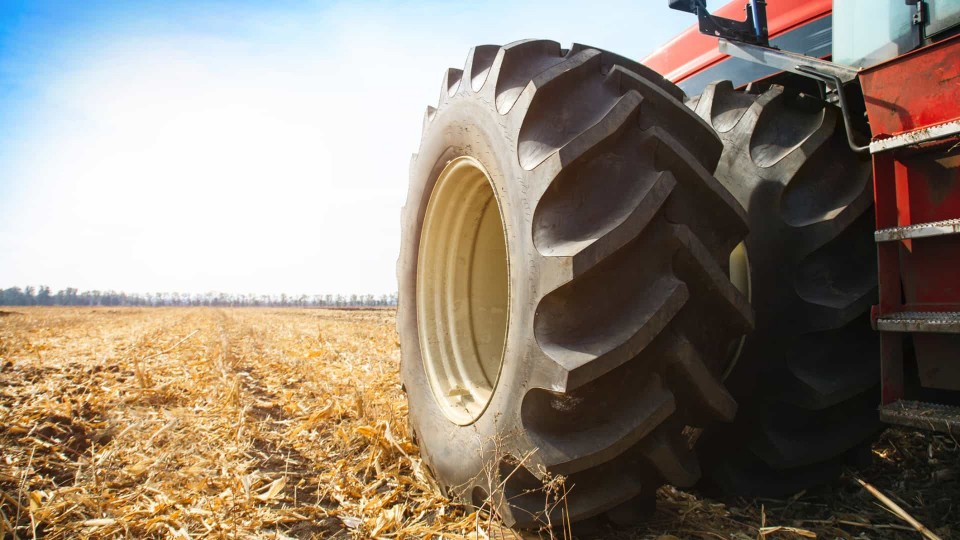 Mulher ferida com gravidade num acidente de tractor no concelho de Mogadouro