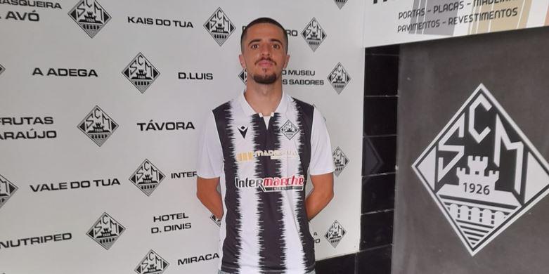 Futebol: Carlos Ferreira é a 11ª contratação do Mirandela