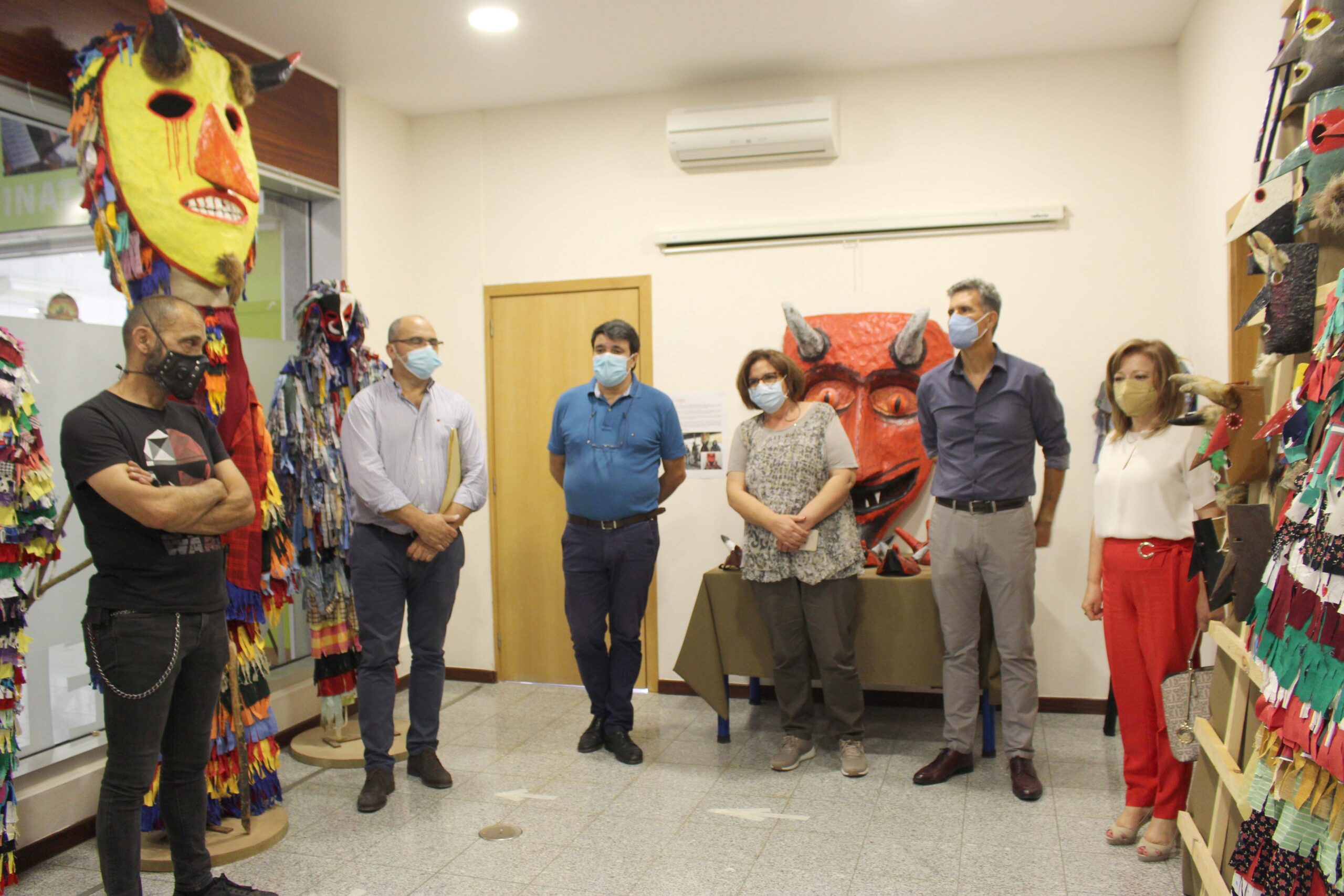 “Diálogos entre a tradição e inovação” junta trabalhos da associação Fisga e do artesão Isidro Rodrigues