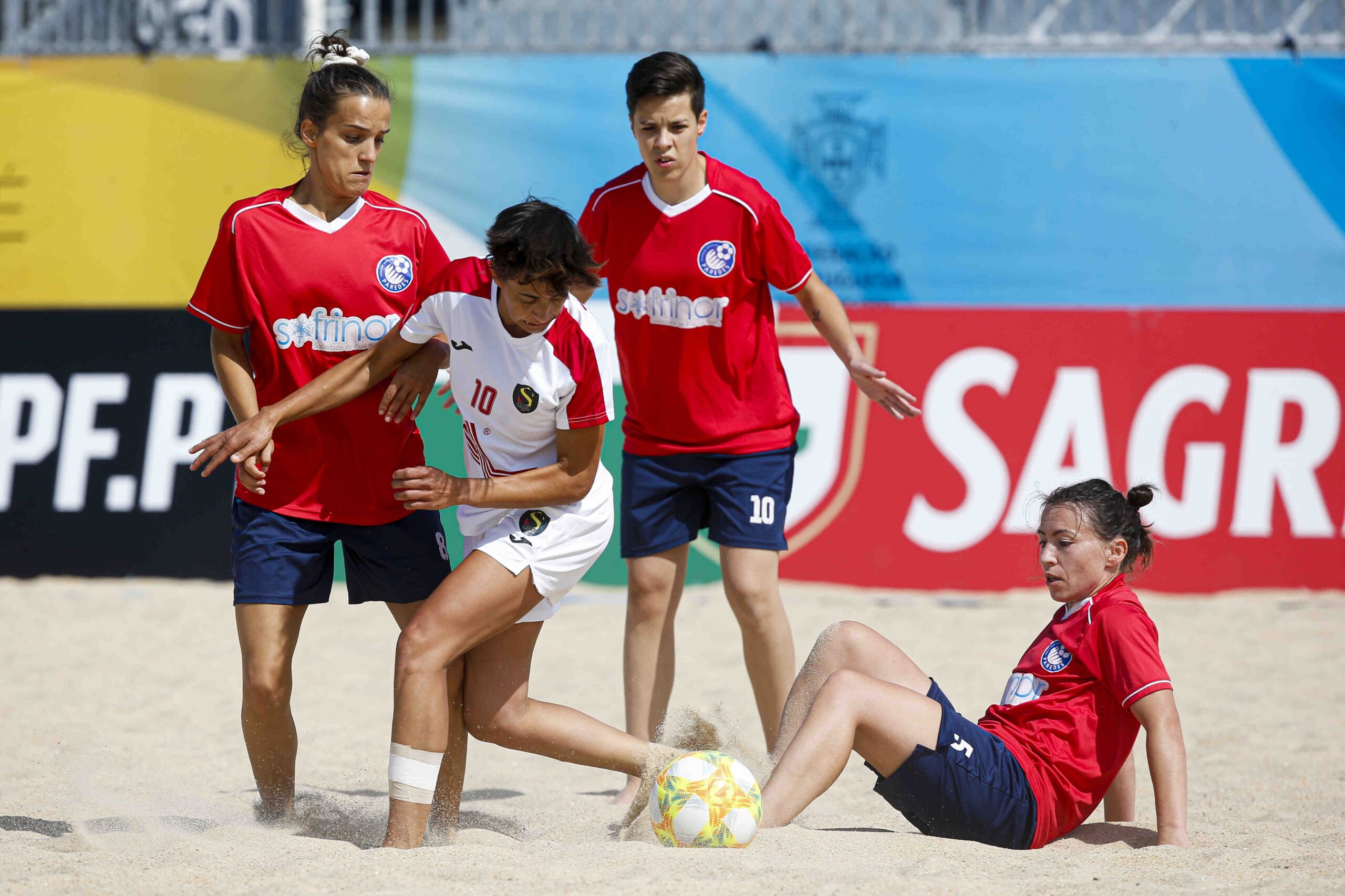 Futebol de Praia: AD Paredes e Macedense vão disputar o terceiro lugar