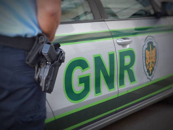 Militares da GNR ameaçados e agredidos em Santulhão