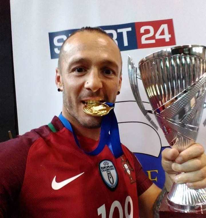 Atleta com raízes em Macedo e Bragança é campeão do mundo de Kettlebell Sport