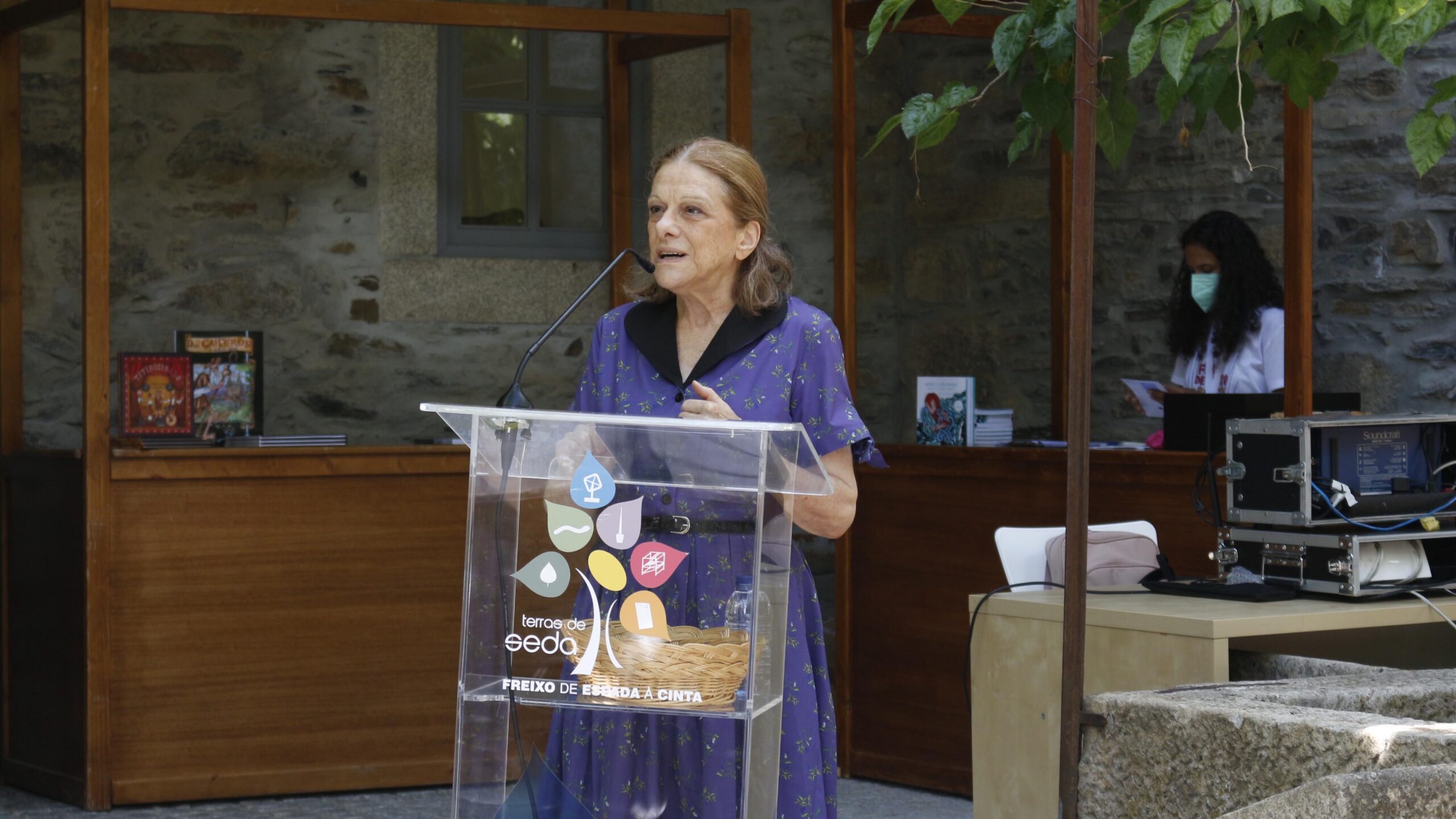 Escritora Hélia Correia recebeu prémio Guerra Junqueiro em Freixo de Espada à Cinta