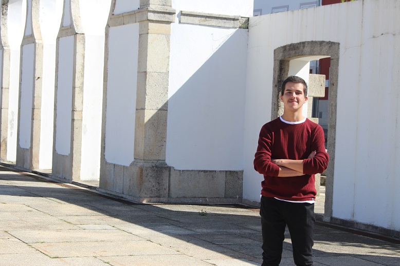 Candidato do Bloco de Esquerda à câmara de Bragança quer devolver o cinema a Bragança