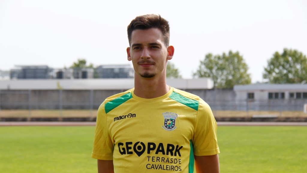 Futebol: Ruben Ferreira garante que a eliminação da Taça de Portugal não abala o plantel do Macedo