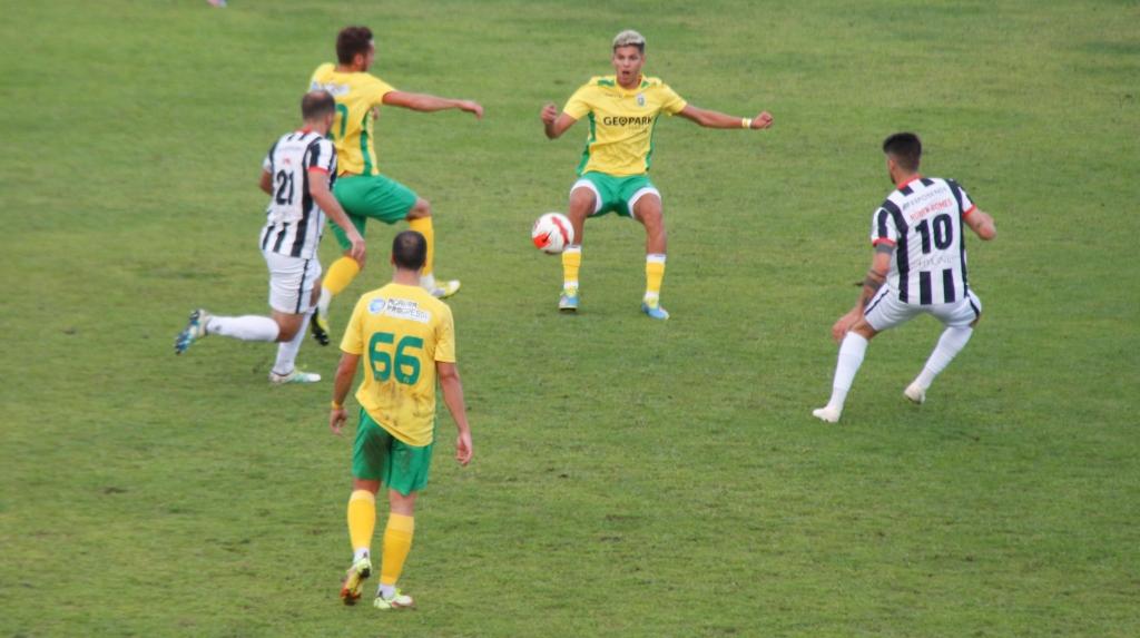 Flávio Barbosa resolve e garante presença do Macedo na segunda eliminatória da Taça de Portugal