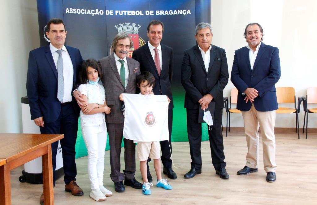 Futebol: Nuno Maia dá nome a auditório da nova sede da A.F. Bragança