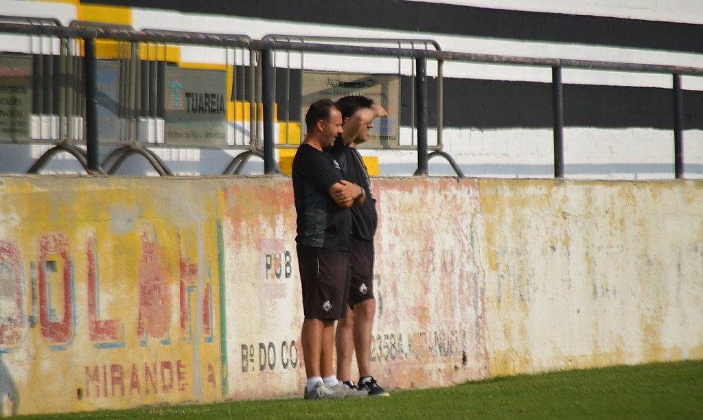 Futebol: Mirandela com ataque reforçado para o o jogo com o São Martinho
