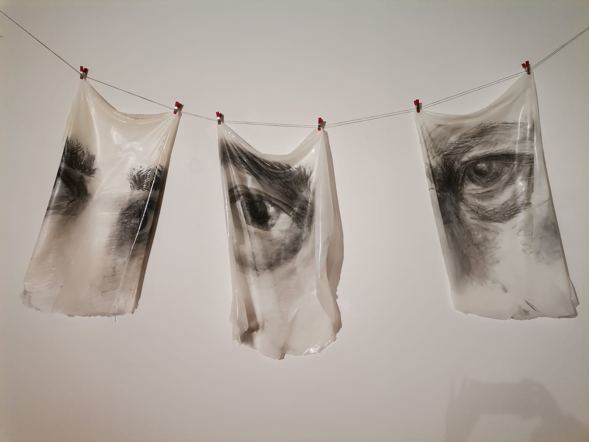 “Rostos da Multidão”: exposição patente no centro cultural de Bragança enaltece a necessidade de comunicar