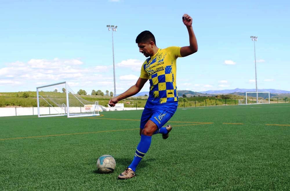 Futebol: O melhor marcador do distrital tem nome de craque e joga no Rebordelo