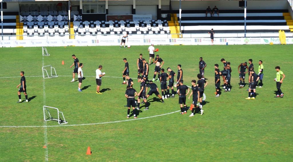 Futebol: Técnico do Mirandela antevê muitas dificuldades frente ao São Martinho