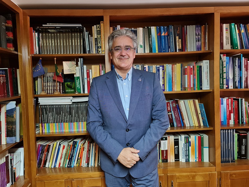 Candidato à Ordem dos Contabilistas Certificados diz que é preciso recentrar a actividade destes profissionais