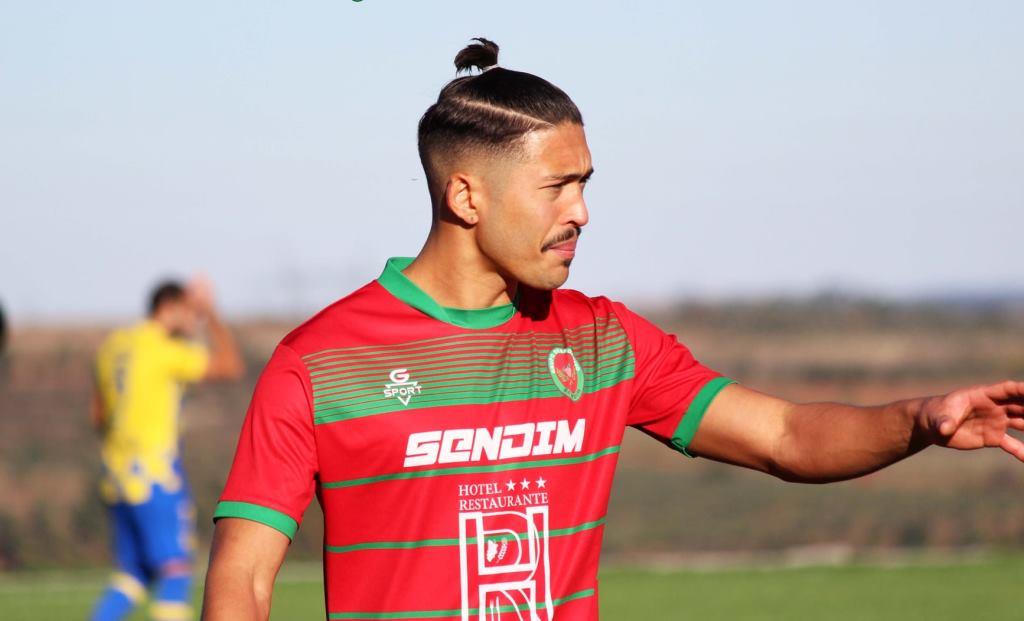 Futebol: Bruno Souza joga no Sendim e está no top de goleadores do distrital