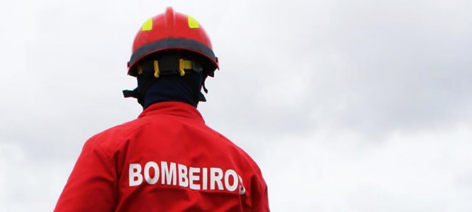 Incêndio numa habitação deixou idosa desalojada em Bragança