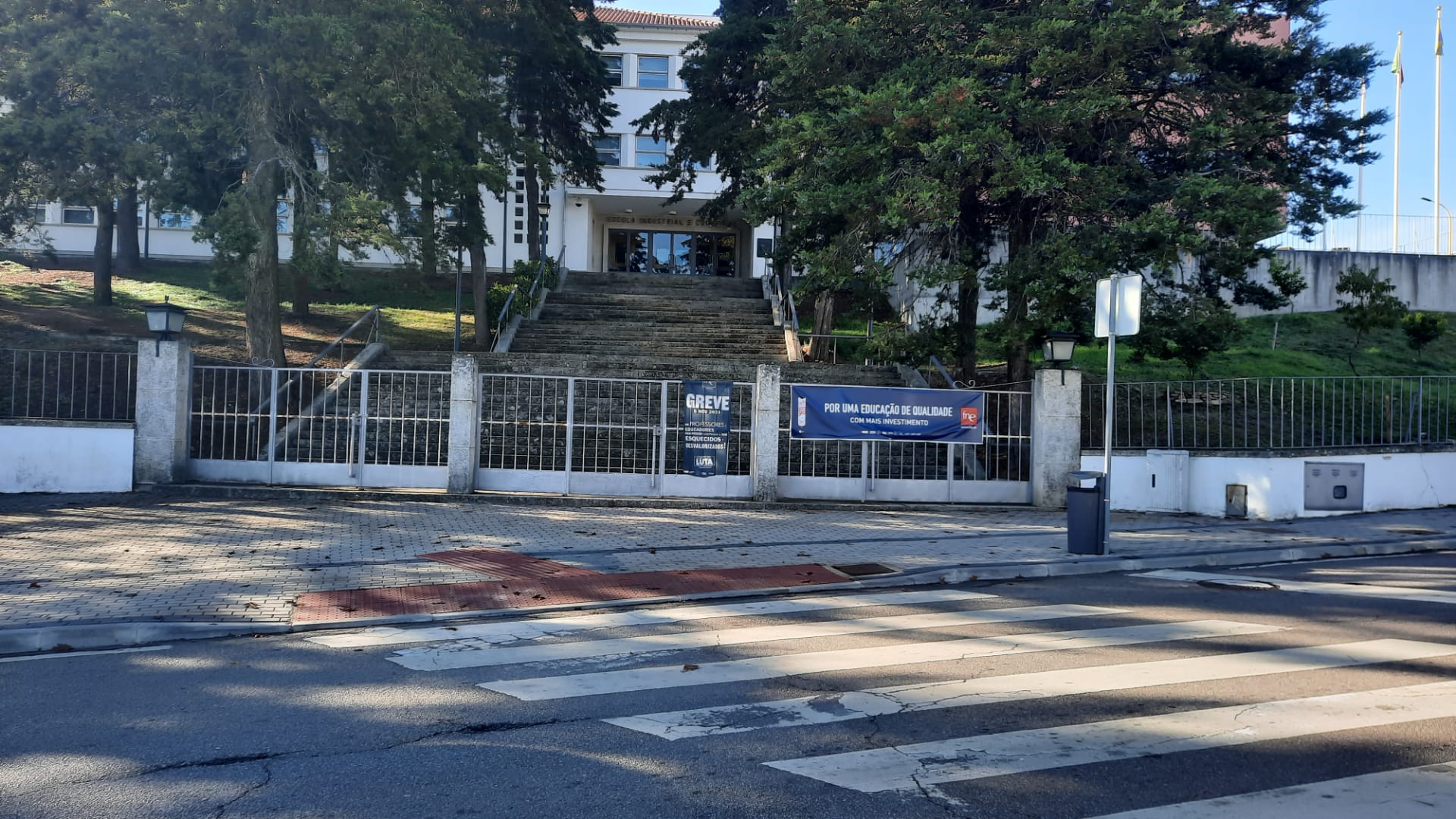 Greve da Função Pública encerra duas escolas em Bragança e provoca constrangimentos noutras
