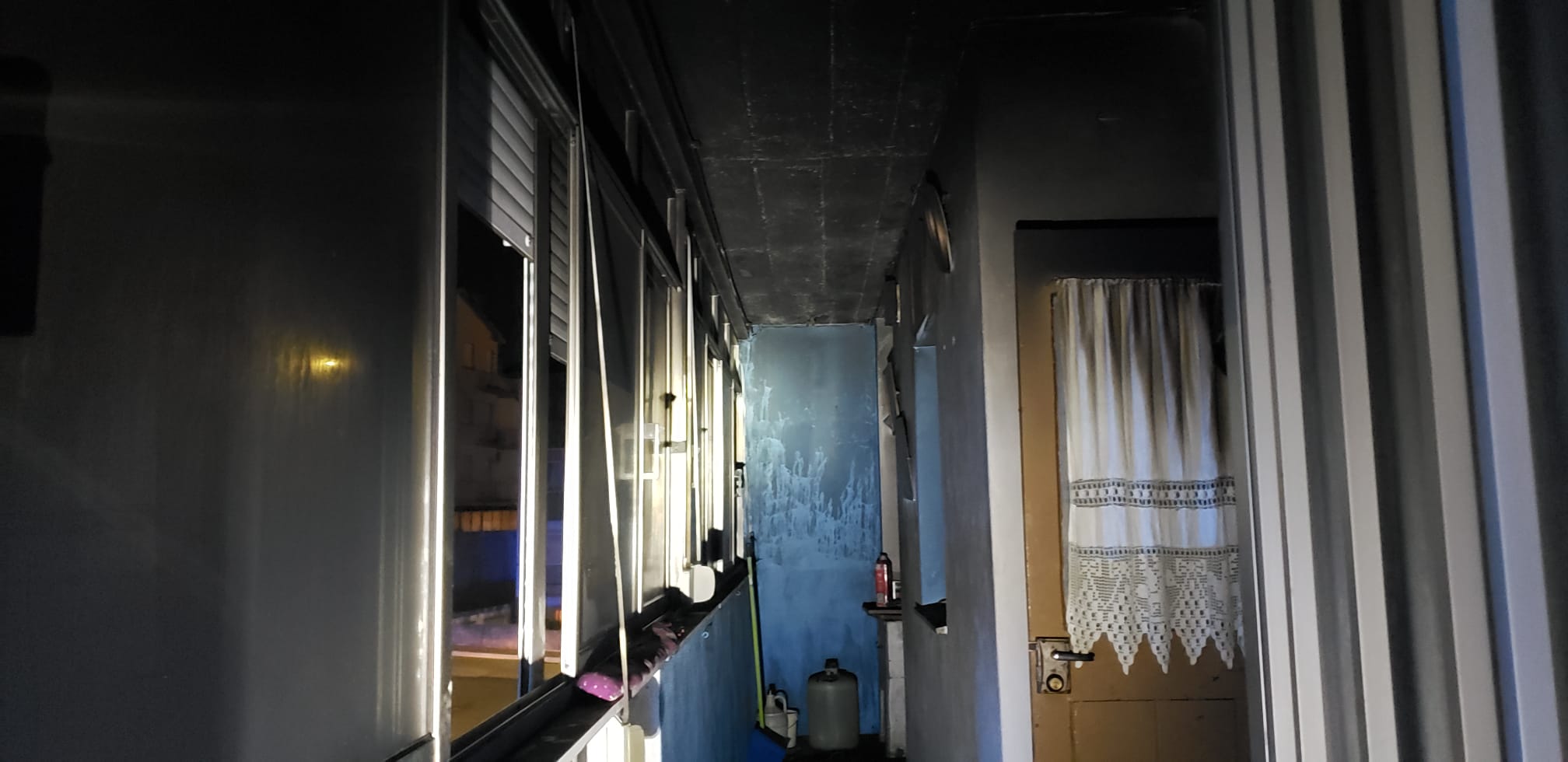 Mãe e filho desalojados depois de incêndio na habitação em Bragança