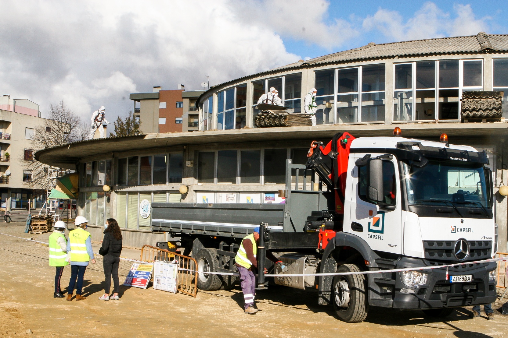 Arrancaram esta semana as obras no Mercado de Macedo depois de atrasos no concurso de adjudicação