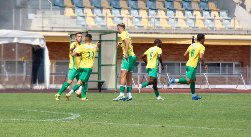 Futebol: Macedo comemora 67 anos e abre portas a novas modalidades