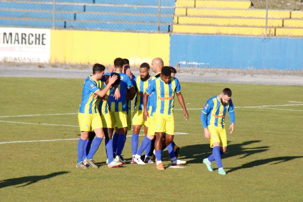 Futebol: GDB a cem por cento para um Carção condicionado
