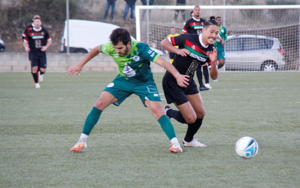 Futebol: Argozelo vence Sendim com reviravolta após o intervalo