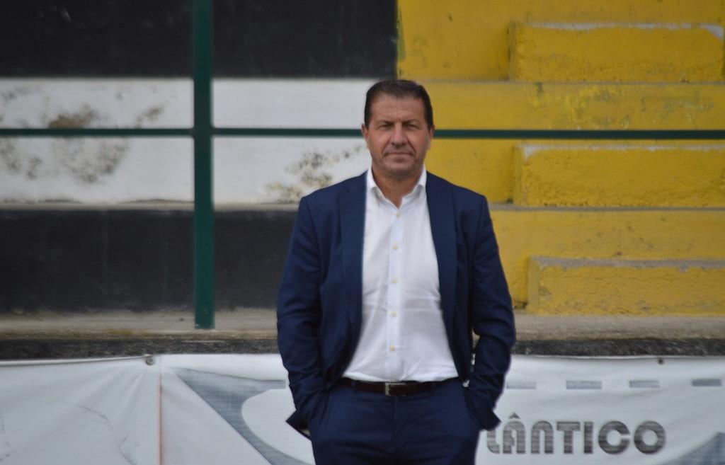 Futebol: Carlos Correia deixa elogios a equipa técnica e jogadores