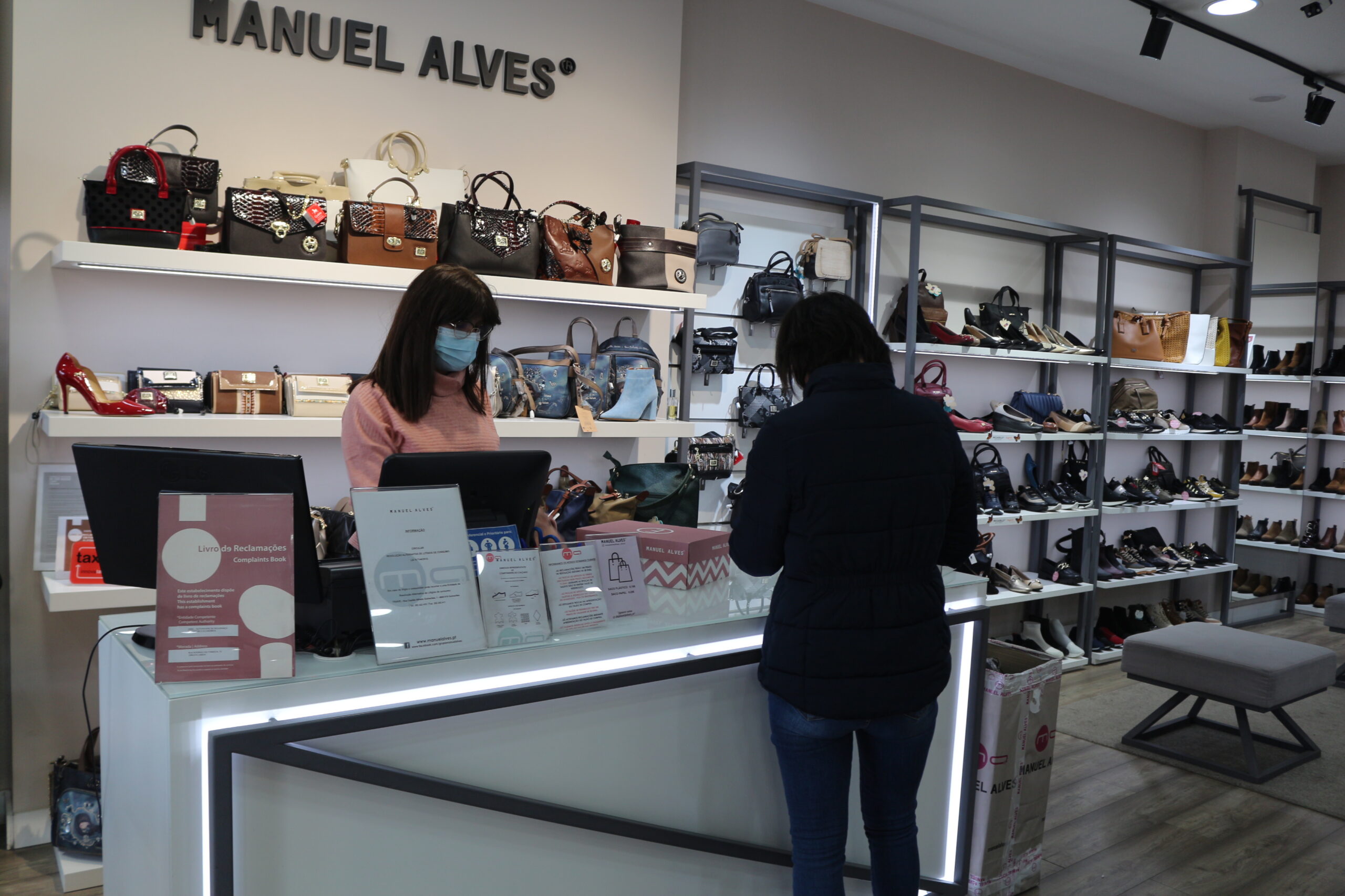 Comerciantes de Bragança queixam-se de vendas “fraquinhas” a poucos dias do Natal