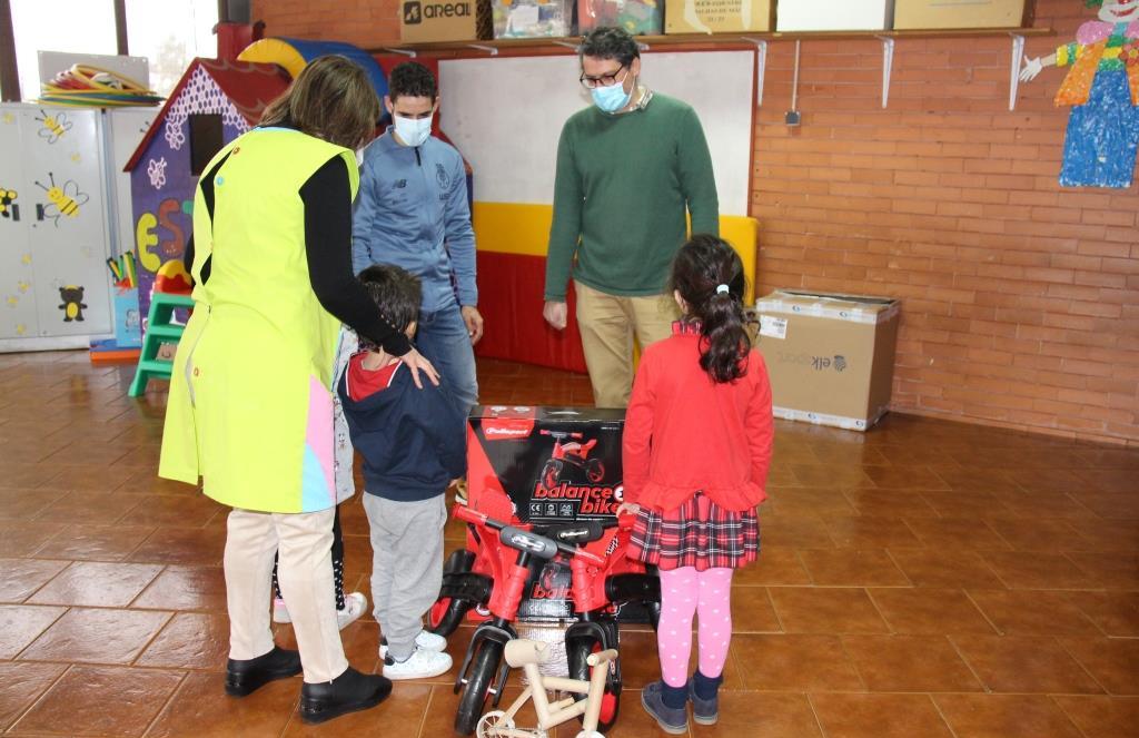 Ciclismo: Federação Portuguesa de Ciclismo atribui bicicletas de aprendizagem às creches