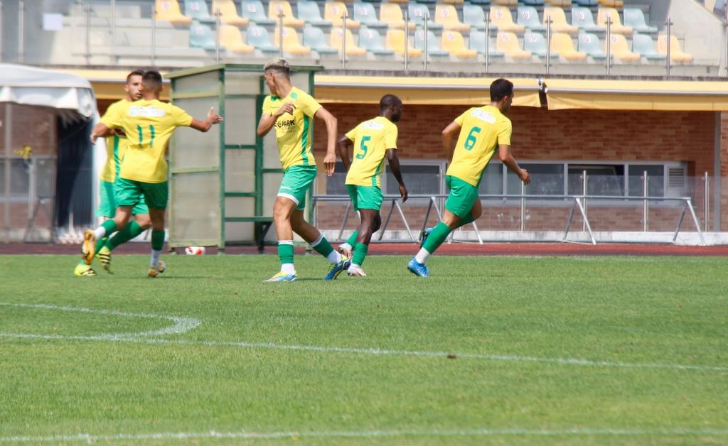 Futebol: Técnico do Macedo descarta para já a chegada de reforços