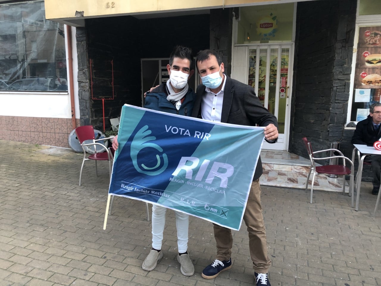 Tino de Rans esteve em Mirandela numa acção de campanha eleitoral
