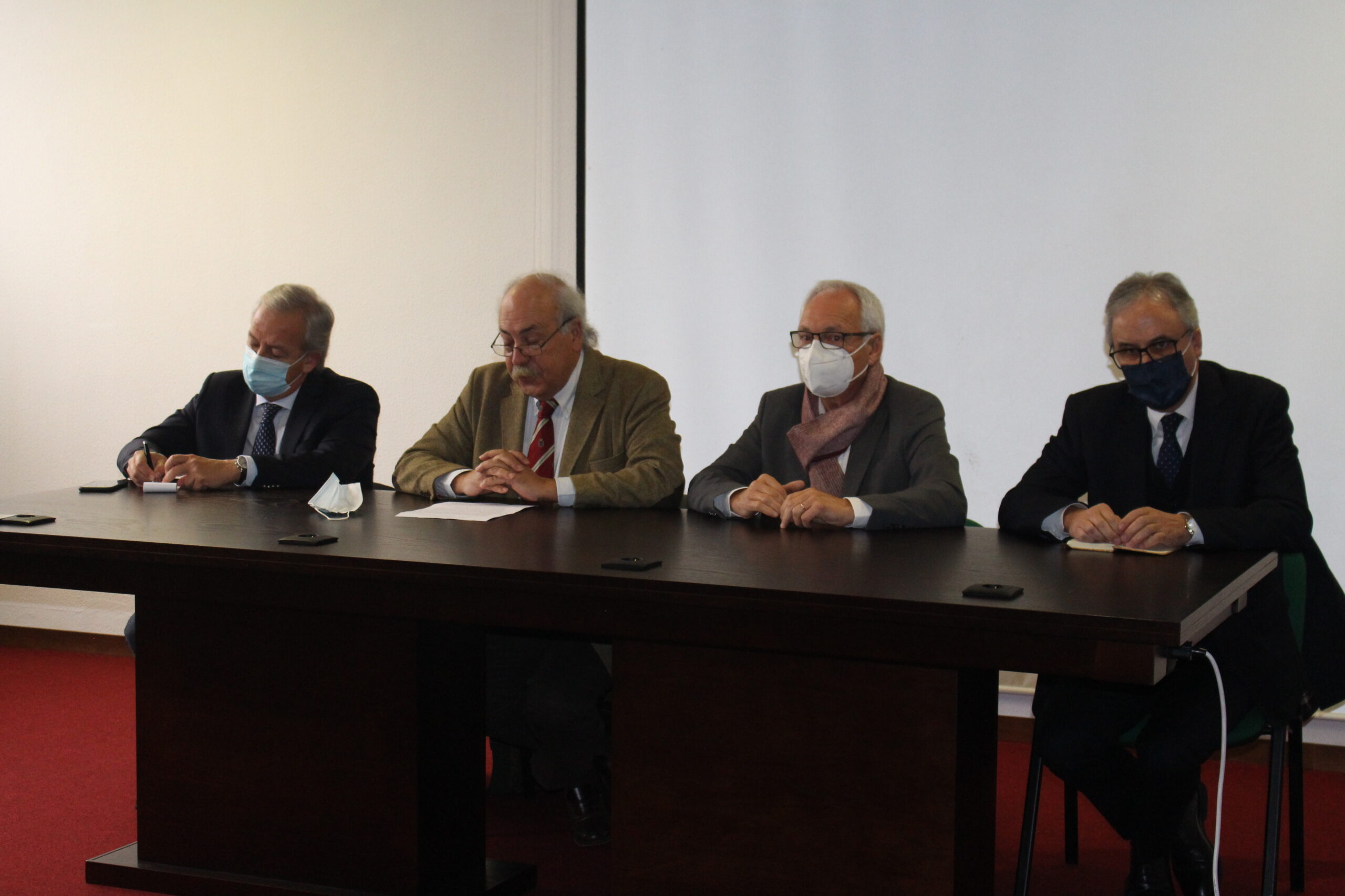 Adiadas eleições da Caixa CA do Alto Douro e rejeitada lista de Mário Abreu Lima