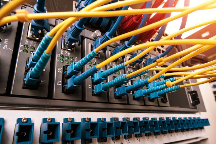 Aberta consulta pública para concurso internacional de cobertura de fibra óptica no país