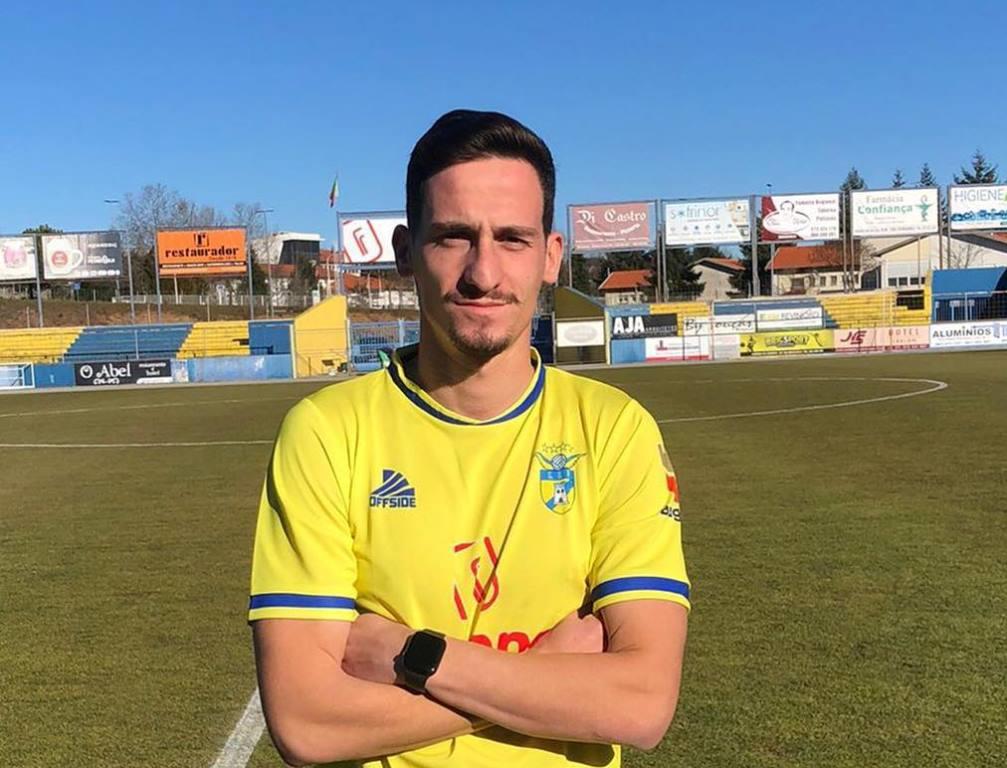 Futebol: Kika reforça meio campo do G.D. Bragança