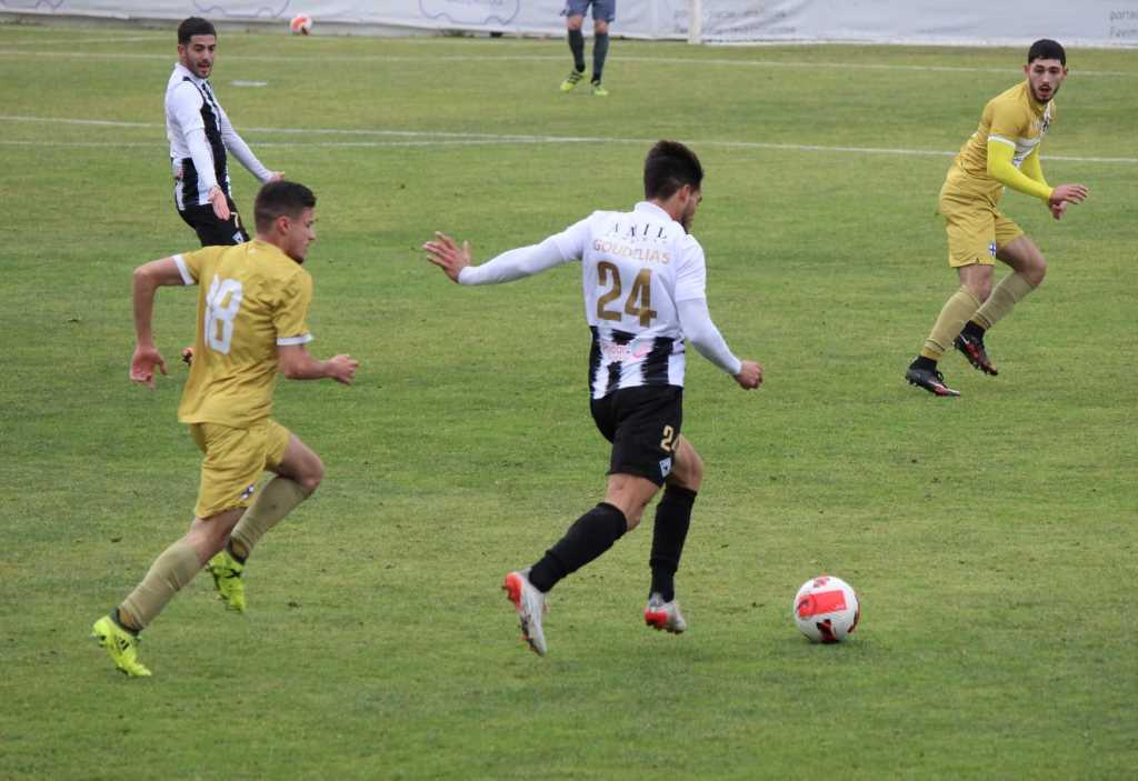 Futebol: Mirandela vence Berço com golo de Jardel e sobe para o terceiro lugar