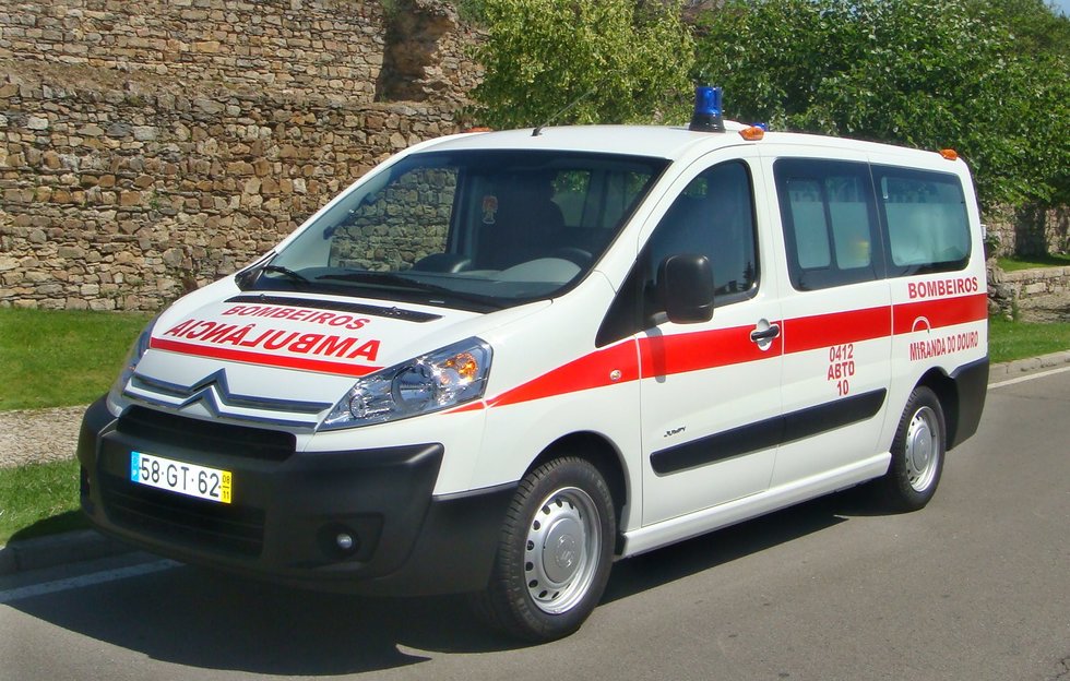 Doentes oncológicos de Miranda do Douro passam a ser transportados pelos bombeiros de forma gratuita