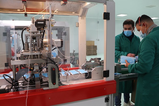 Fábrica de máscaras em Bragança produz 400 mil por semana