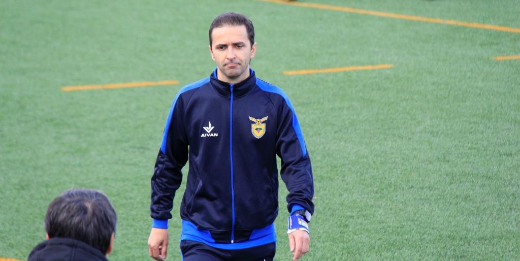 Futebol: Técnico do Rebordelo rejeita euforias em torno da liderança