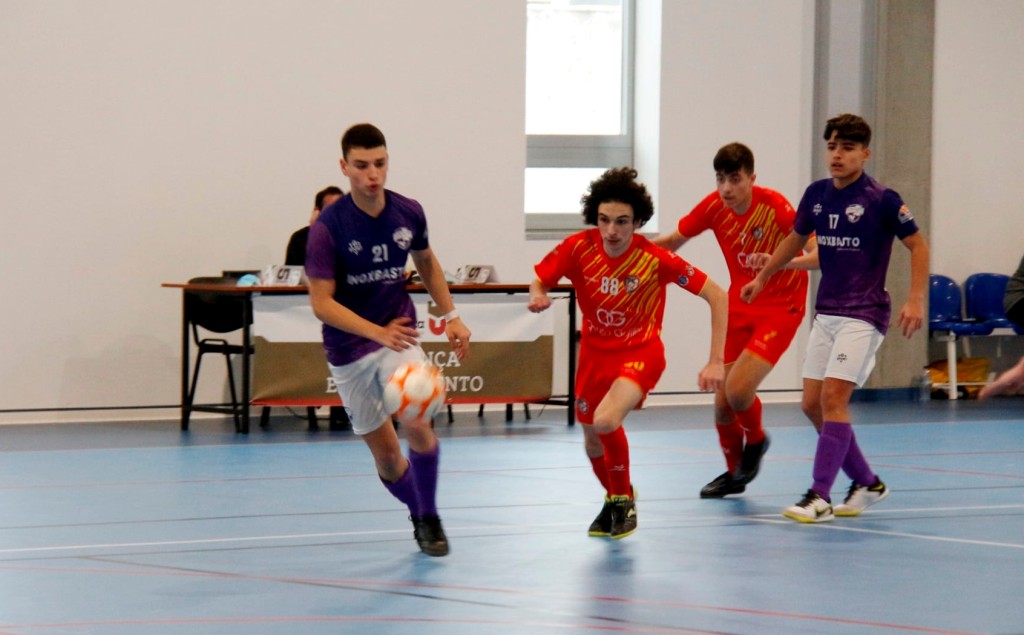 Escola Arnaldo Pereira estreia-se a perder na Taça Nacional sub-17