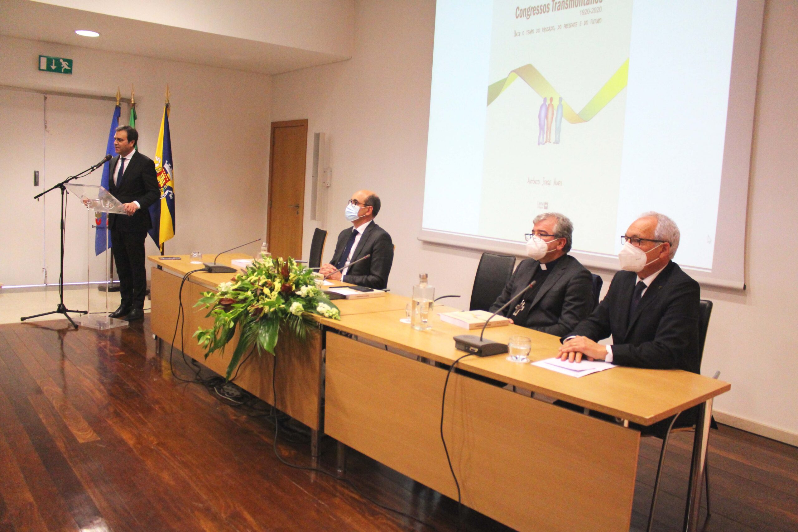 Mais recente livro de Jorge Nunes revisita Congressos Transmontanos