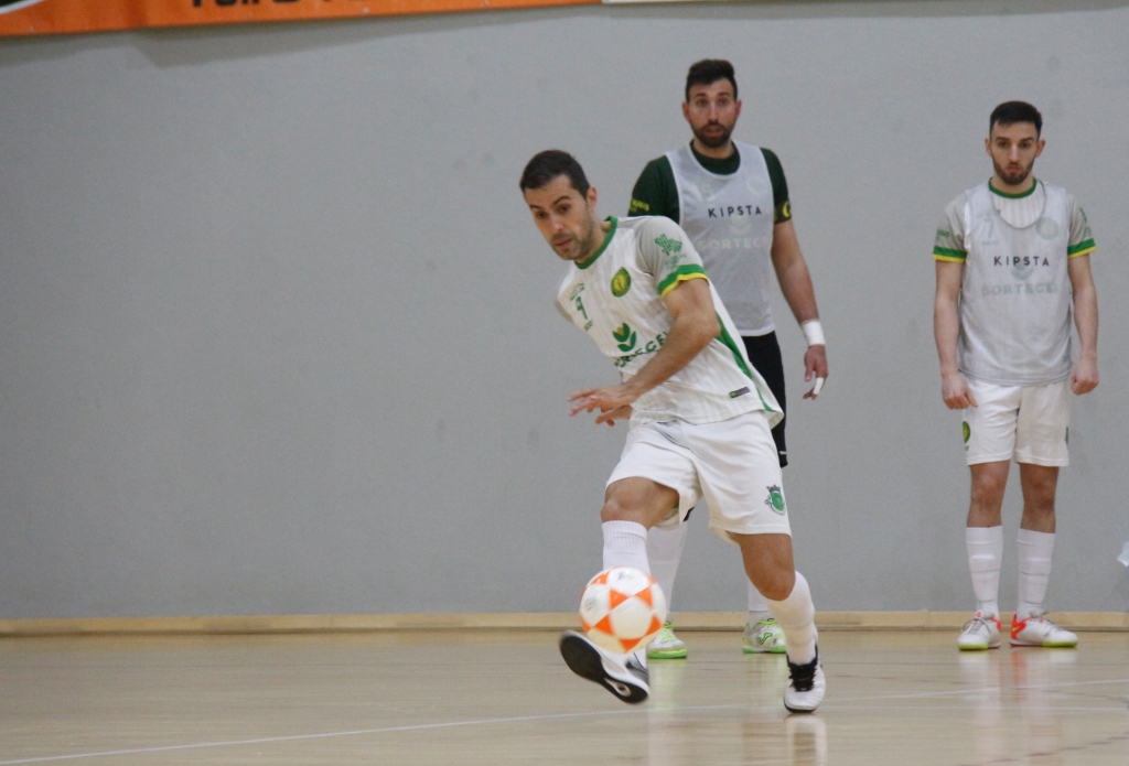 Candoso trava sonho do Macedense de chegar à final eight