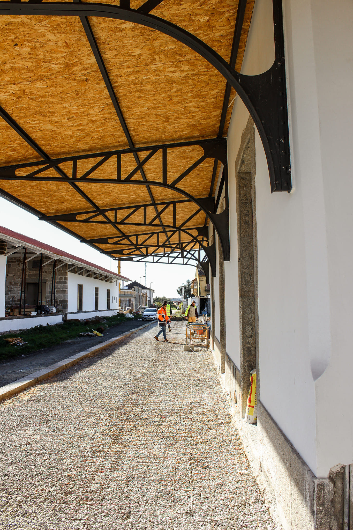 Obras na zona da estação de Macedo estão quase concluídas