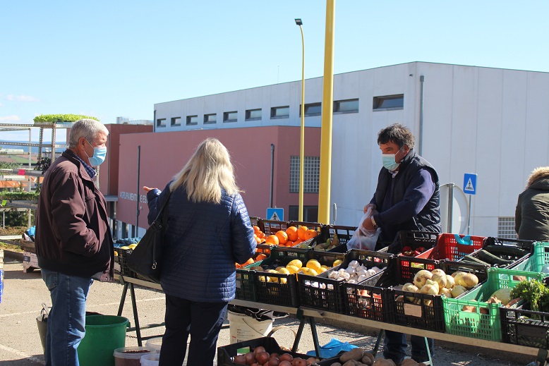 Agricultores com mais custos para produzir mas sem margem para aumentar o preço do que vendem