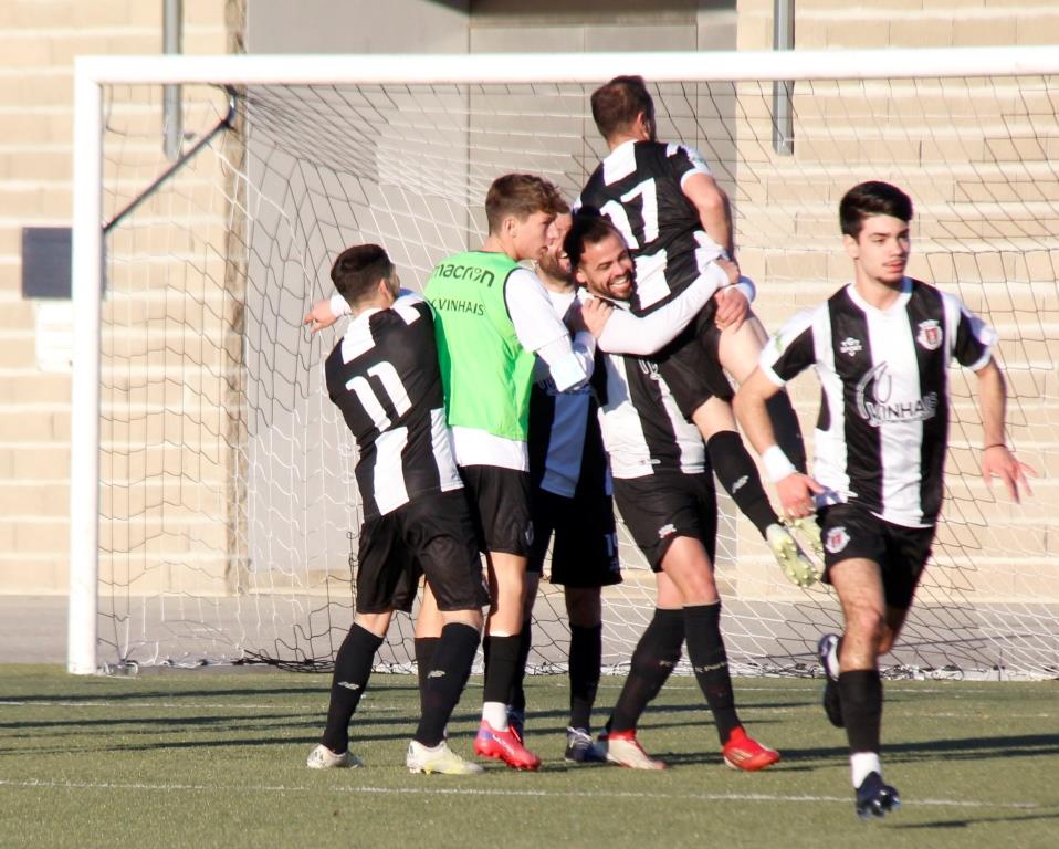 Futebol: F.C. Vinhais quer quebrar invencibilidade do Bragança