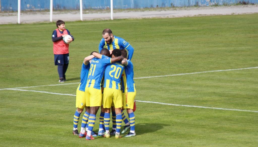 Futebol: Lopes da Silva alerta para as dificuldades que o Mirandês vai impor à sua equipa