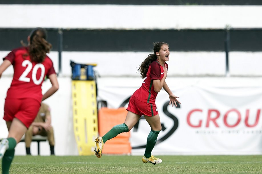 Futebol feminino: Portugal vence Islândia em Mirandela